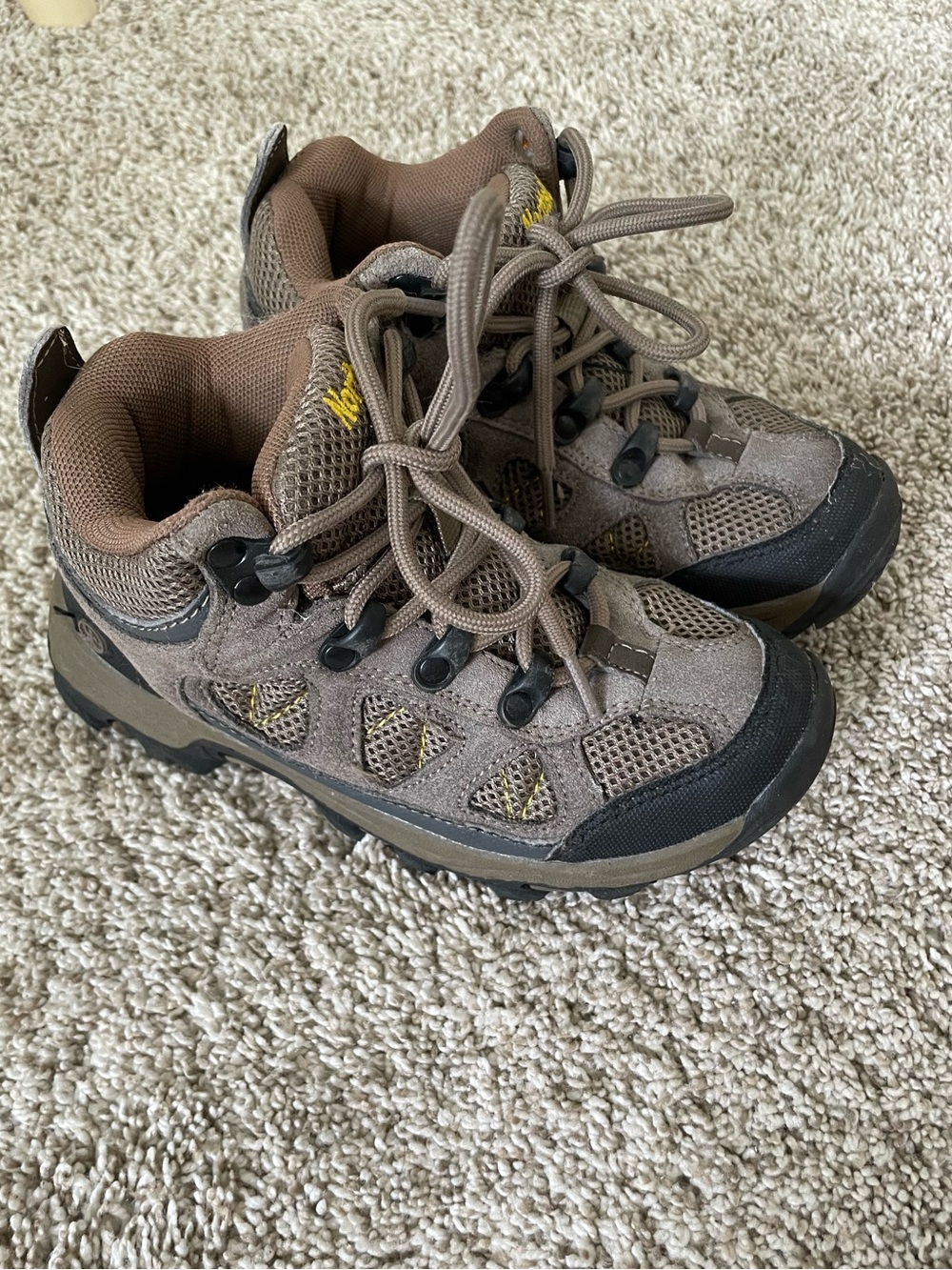 Northside Boys Size 13 Caldera Jr Hiking Boots, Stone \ Yellow